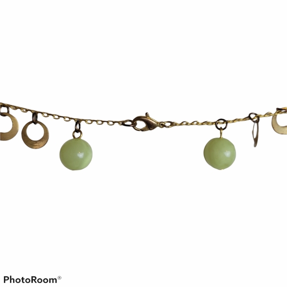 Vintage 60s/70s Circle Charm Gold Tone Costume Necklace - Picture 5 of 5